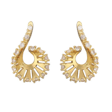 Style a Gold Earrings Pair